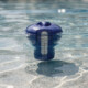 Úszó medencevegyszer-adagoló hőmérővel 200 g-os tablettához